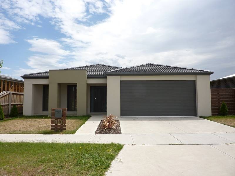 110 Hammersmith Circuit, Traralgon VIC 3844