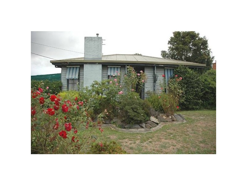 94 Churchill Road, Morwell VIC 3840