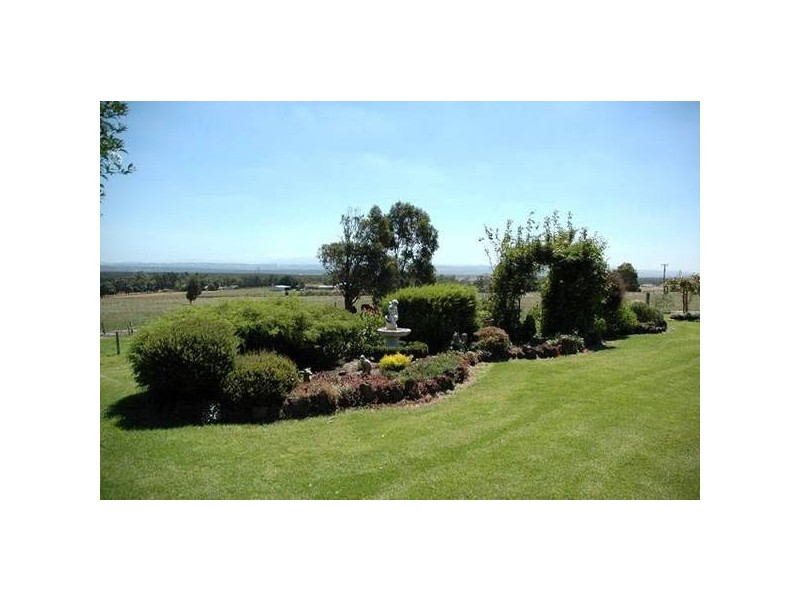 40 Mele’s Road, Hazelwood North VIC 3840
