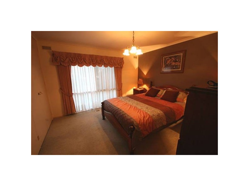 27 Coster Circle, Traralgon VIC 3844