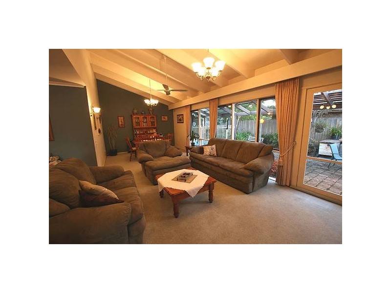 27 Coster Circle, Traralgon VIC 3844