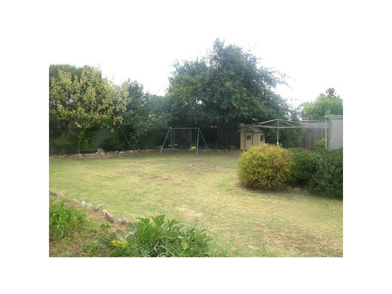 5 Morrison Parade, Glengarry VIC 3854