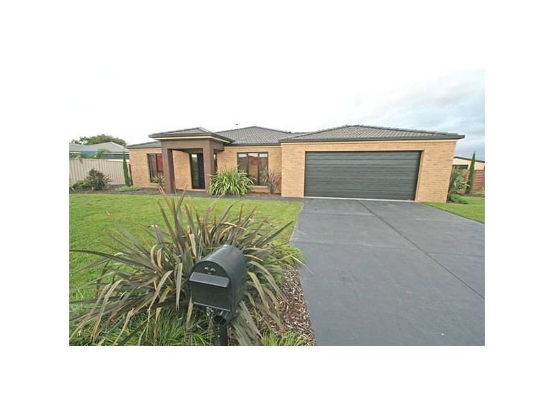 87 Ellavale Drive, Traralgon VIC 3844