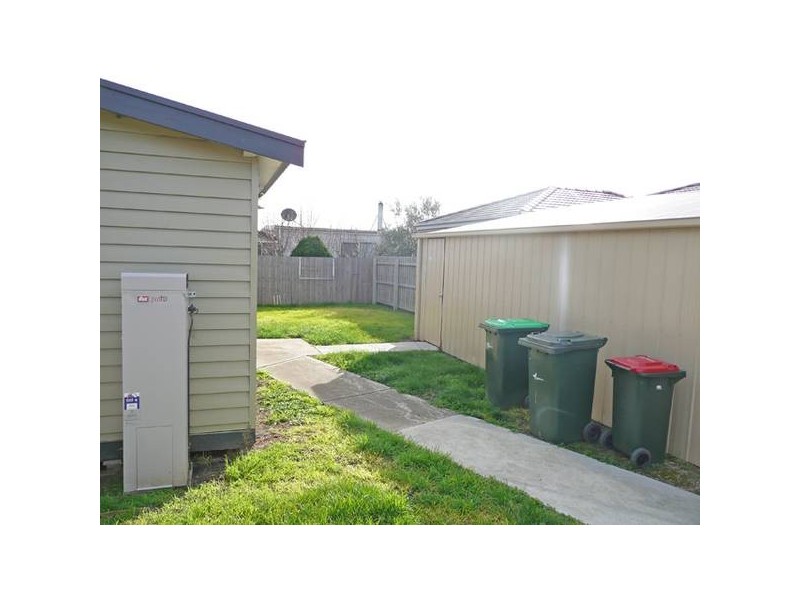 1/24 Ambrose Avenue, Traralgon VIC 3844