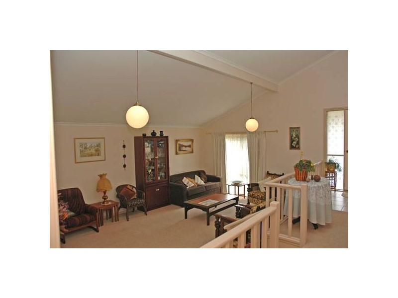 4 The Avenue, Traralgon VIC 3844