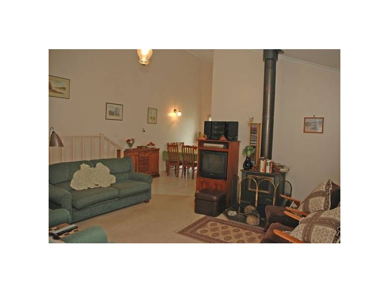 4 The Avenue, Traralgon VIC 3844