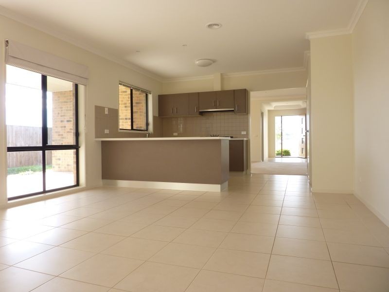 17 Summerhill Close, Traralgon VIC 3844