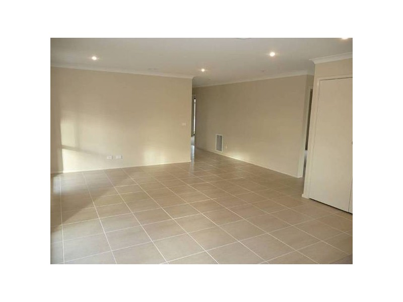 13 Summerhill Road, Traralgon VIC 3844