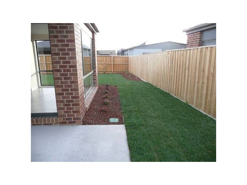13 Summerhill Road, Traralgon VIC 3844