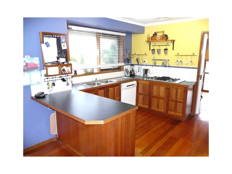17 Oak Avenue, Traralgon VIC 3844
