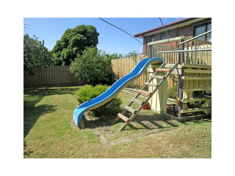 17 Oak Avenue, Traralgon VIC 3844