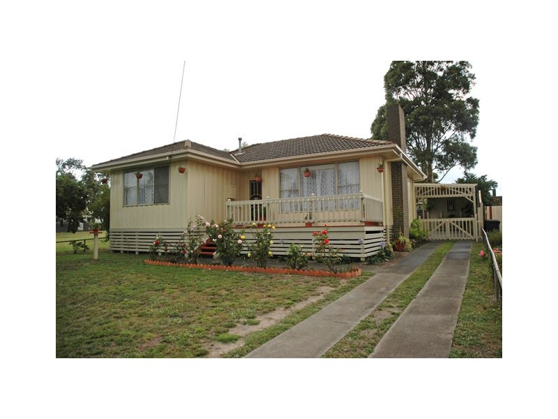 4 Lyndon Crescent, Traralgon VIC 3844