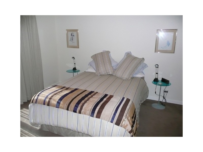 18 Lawn Avenue, Traralgon VIC 3844