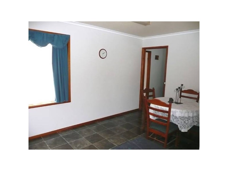 33 Sparks Lane, Toongabbie VIC 3856