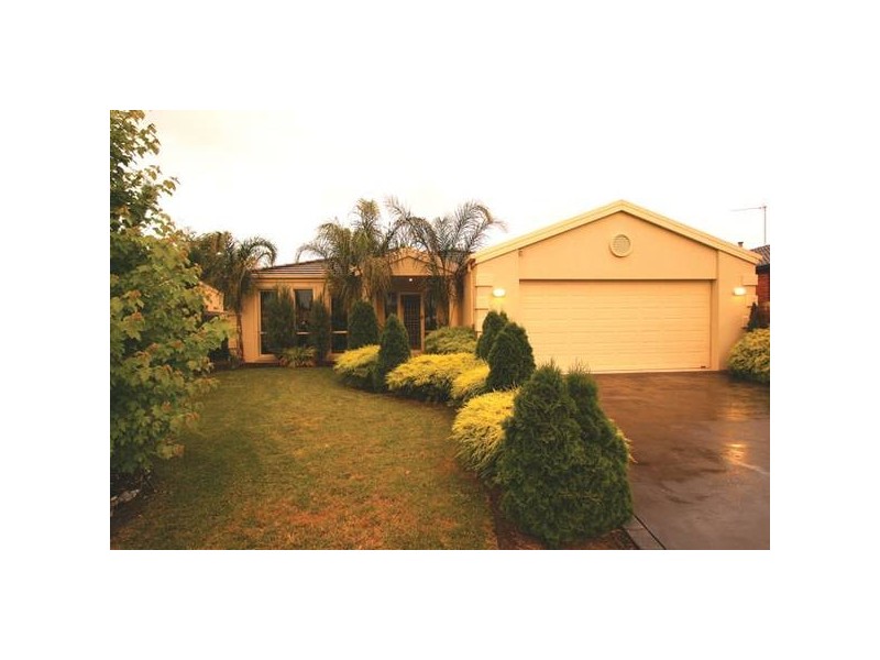 12 Barton Place, Traralgon VIC 3844