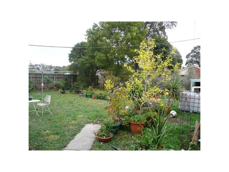 13 Beattie Crescent, Morwell VIC 3840