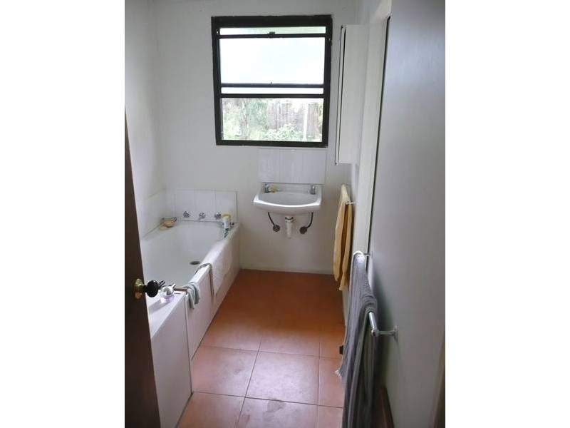 13 Beattie Crescent, Morwell VIC 3840