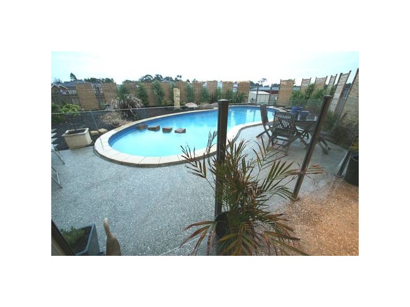 17 Woodhall Close, Traralgon VIC 3844