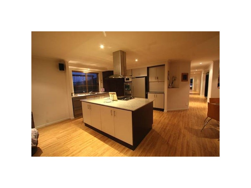 17 Woodhall Close, Traralgon VIC 3844