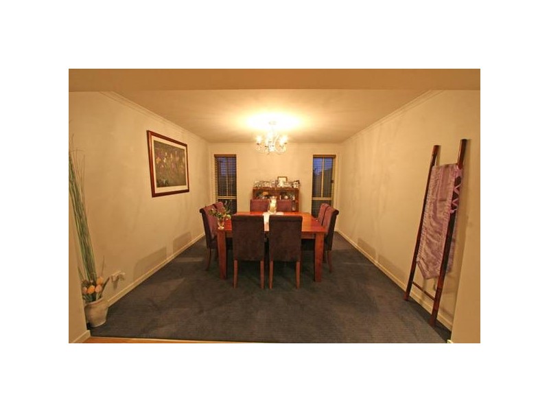 17 Woodhall Close, Traralgon VIC 3844