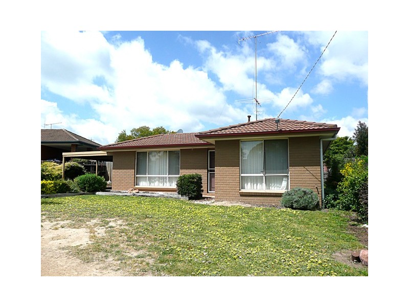 27 Burnet Place, Traralgon VIC 3844