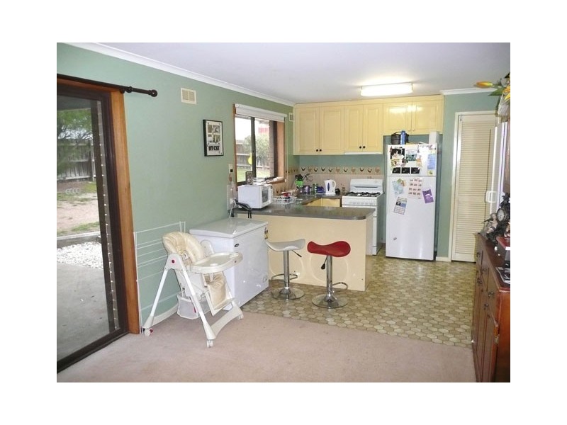 27 Burnet Place, Traralgon VIC 3844
