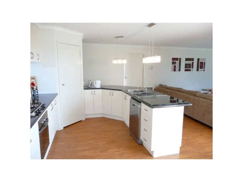 21 Ellavale Drive, Traralgon VIC 3844