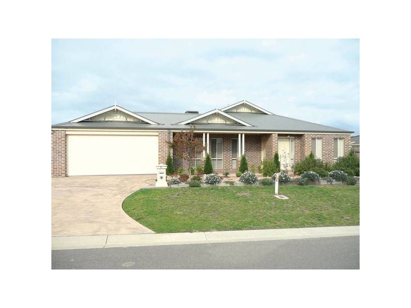 8 Avon Close, Traralgon VIC 3844