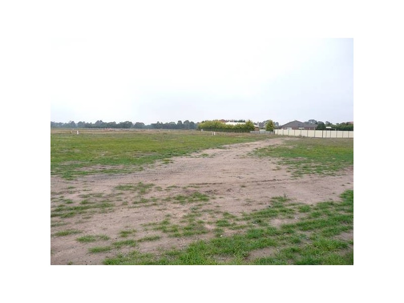 Lot 304 Kangaroo Grass Rise, Traralgon VIC 3844