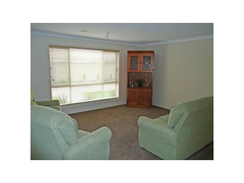 11 Riverslea Boulevard, Traralgon VIC 3844