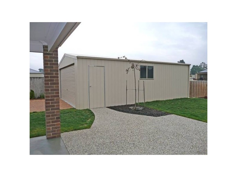 11 Riverslea Boulevard, Traralgon VIC 3844