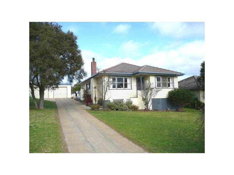 19 Stradbroke Road, Gormandale VIC 3873