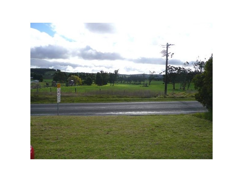 19 Stradbroke Road, Gormandale VIC 3873