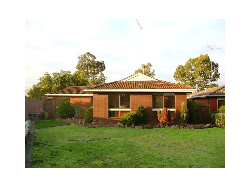 6 Sally Court, Traralgon VIC 3844