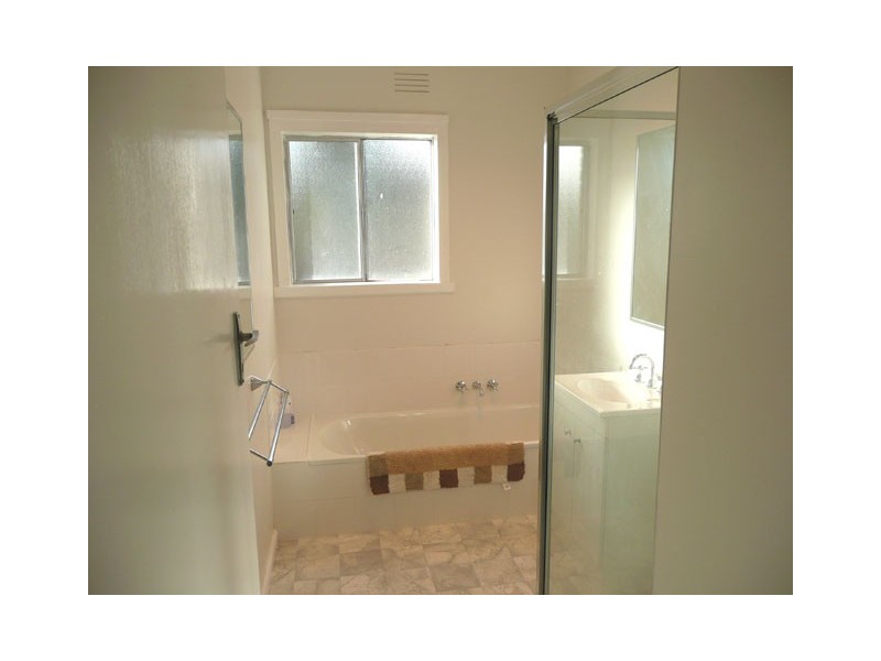 3 Sara Court, Traralgon VIC 3844