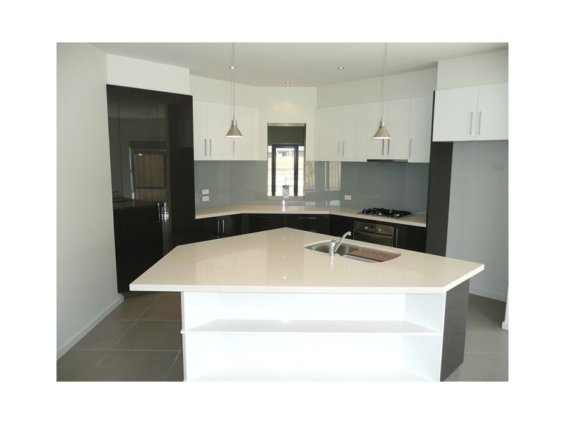 16 Hawksburn Road, Traralgon VIC 3844