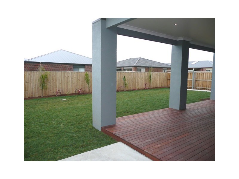 16 Hawksburn Road, Traralgon VIC 3844