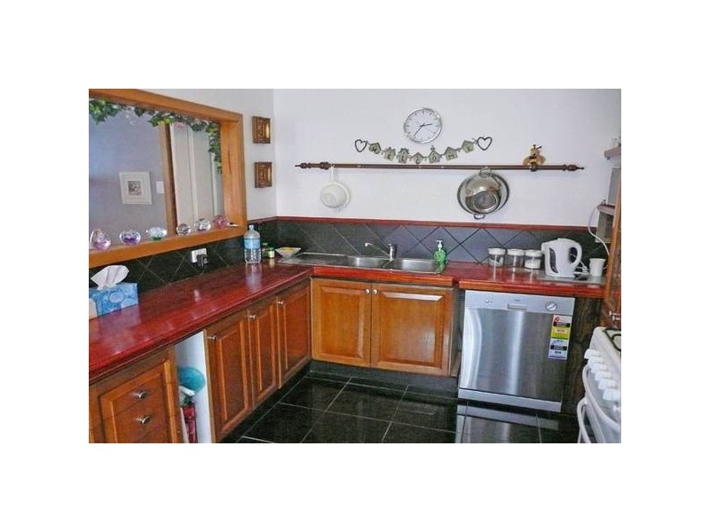 28 Crinigan Road, Morwell VIC 3840
