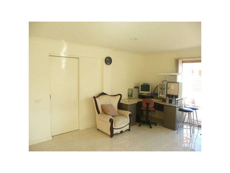 11 Tasman Close, Traralgon VIC 3844