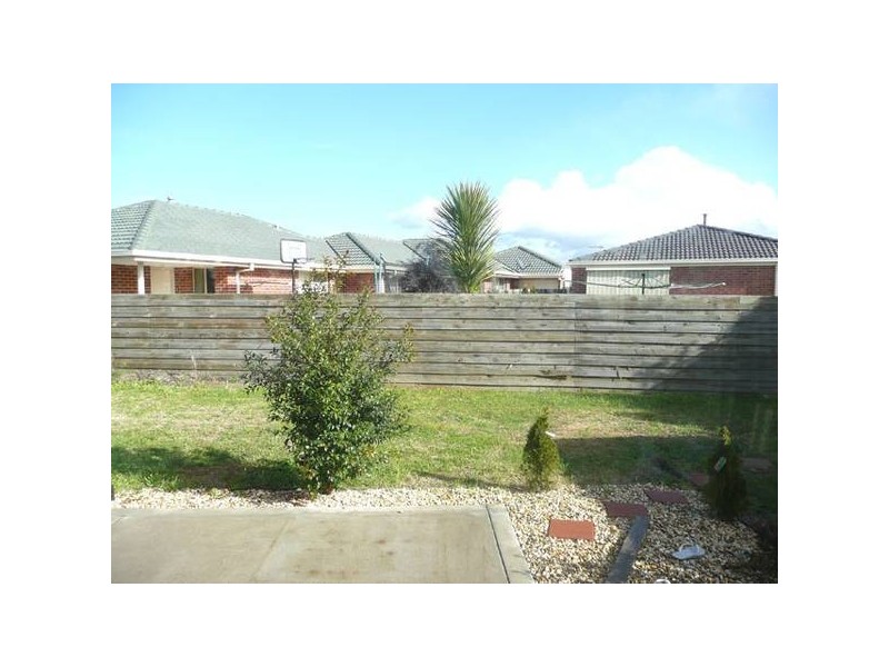 11 Tasman Close, Traralgon VIC 3844