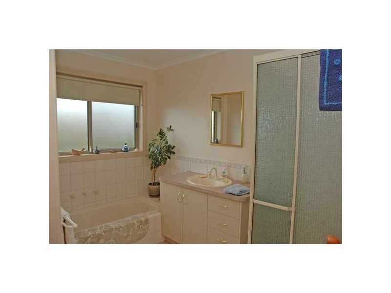 4 The Avenue, Traralgon VIC 3844