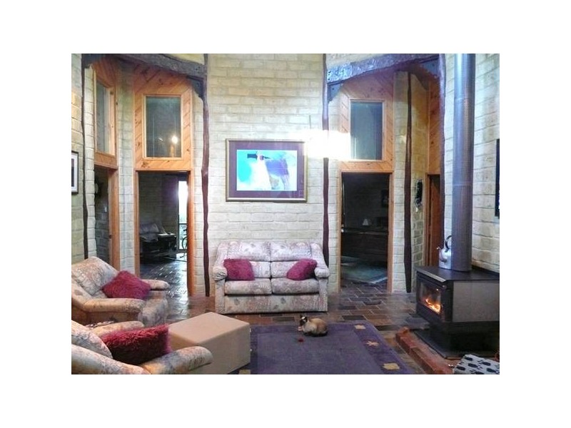 2190 Traralgon Creek Road, Koornalla VIC 3844