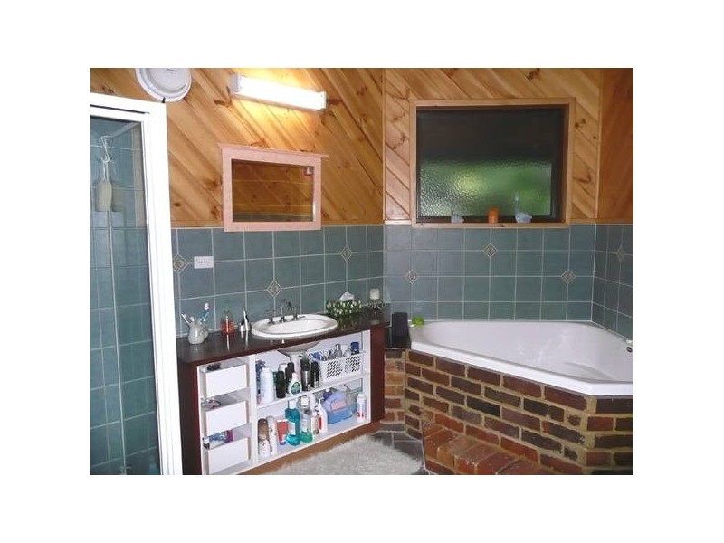 2190 Traralgon Creek Road, Koornalla VIC 3844