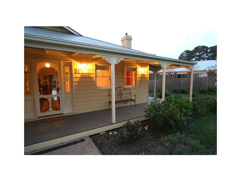 51 Ellavale Drive, Traralgon VIC 3844