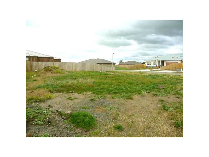 17 Huntingfield Close, Traralgon VIC 3844