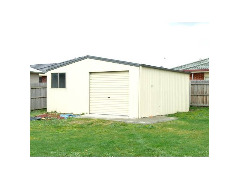 8 Grammar Drive, Traralgon VIC 3844