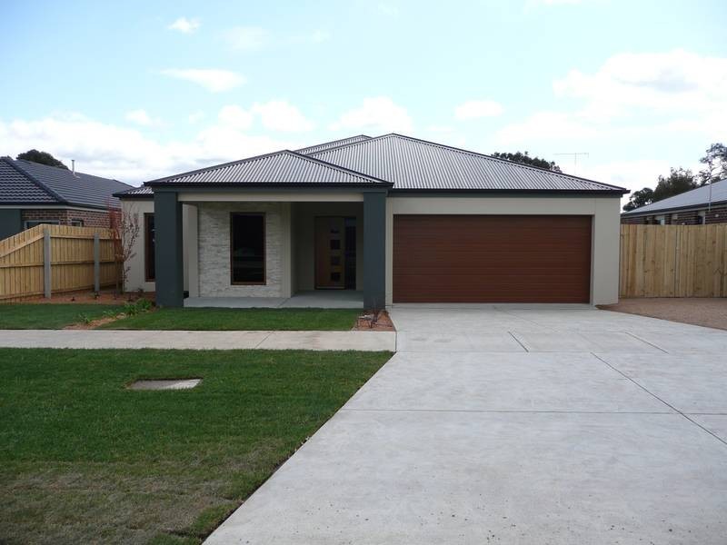 8 Donegal Avenue, Traralgon VIC 3844