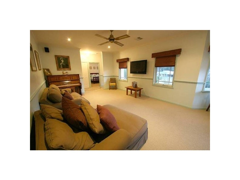 14 Chester Court, Traralgon South VIC 3844
