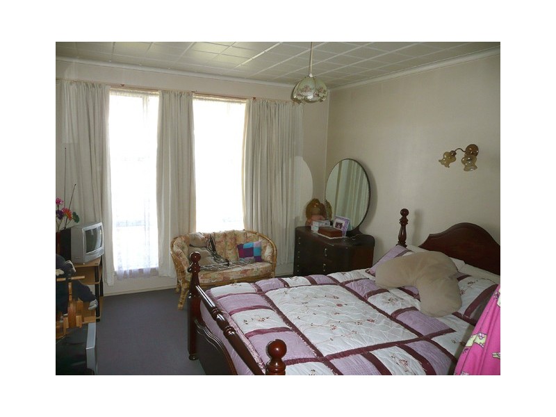 16 McEntee Court, Traralgon VIC 3844