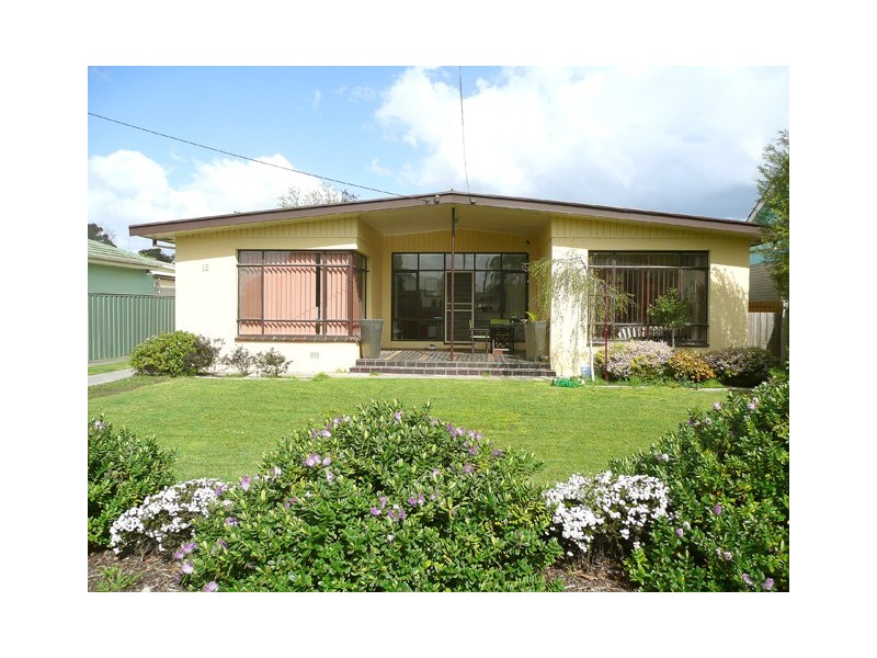 19 Armstrong Court, Traralgon VIC 3844